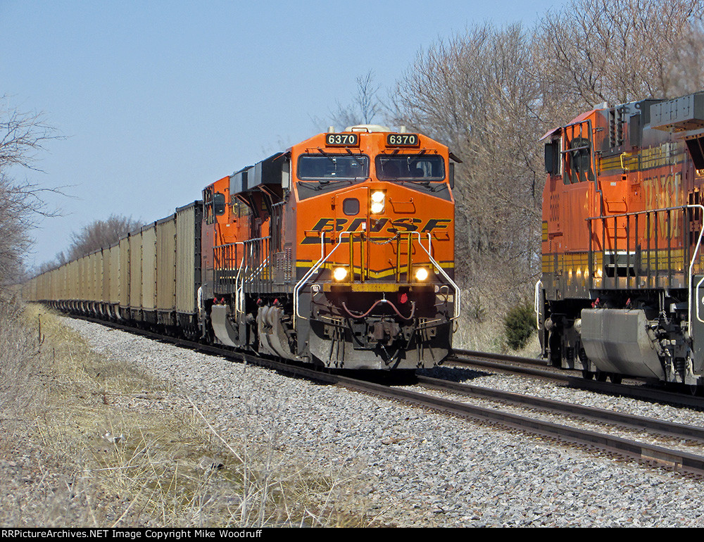 BNSF 6370